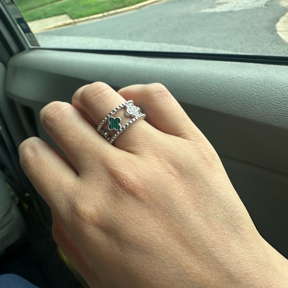 Silver and Green Women's Ring